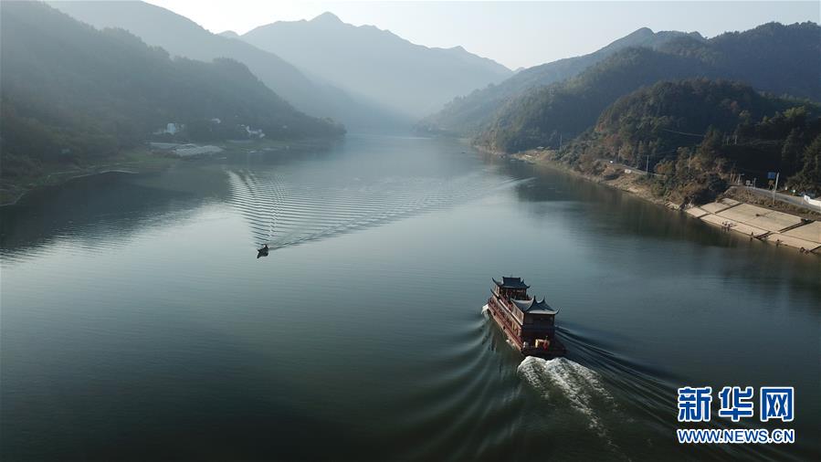 (在習(xí)近平新時(shí)代中國(guó)特色社會(huì)主義思想指引下——新時(shí)代新作為新篇章·習(xí)近平總書記關(guān)切事·圖文互動(dòng))(2)長(zhǎng)三角的新答卷——“十三五”收官之年的長(zhǎng)三角一體化新故事