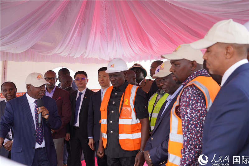 開工儀式現(xiàn)場。人民網記者 黃煒鑫攝